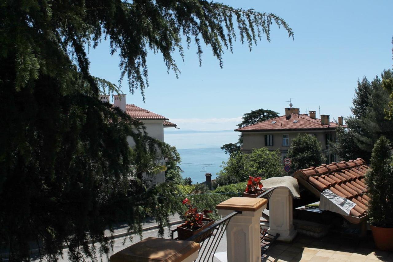 Apartment Amalia Volosko Opatija Eksteriør billede